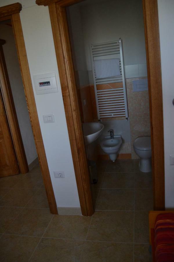 B&B Gennargentu Fonni Buitenkant foto